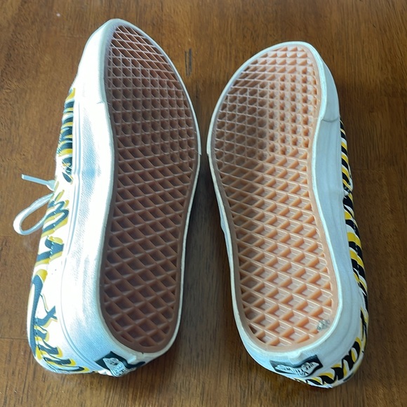 VANS Era Family Sneakers White Tie Up Low Top Cushioned Unisex M 9.5/W 11 new - Picture 4 of 5